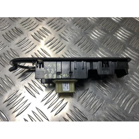 Interrupteur de leve vitre avant gauche RENAULT CLIO 4 PHASE 1 d’occasion