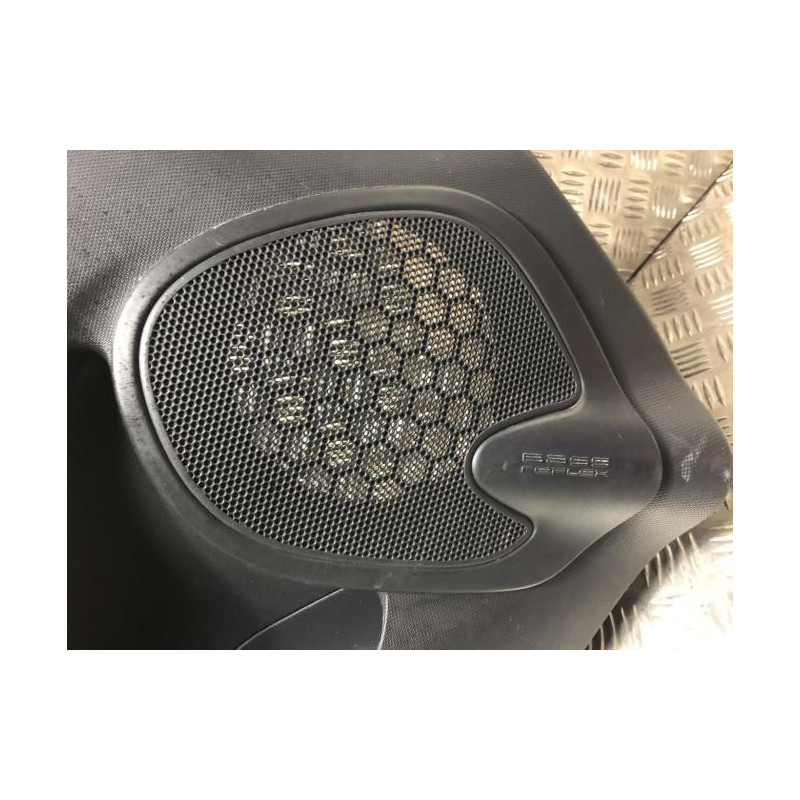 Panneau de porte avant gauche RENAULT CLIO 4 PHASE 1 d’occasion