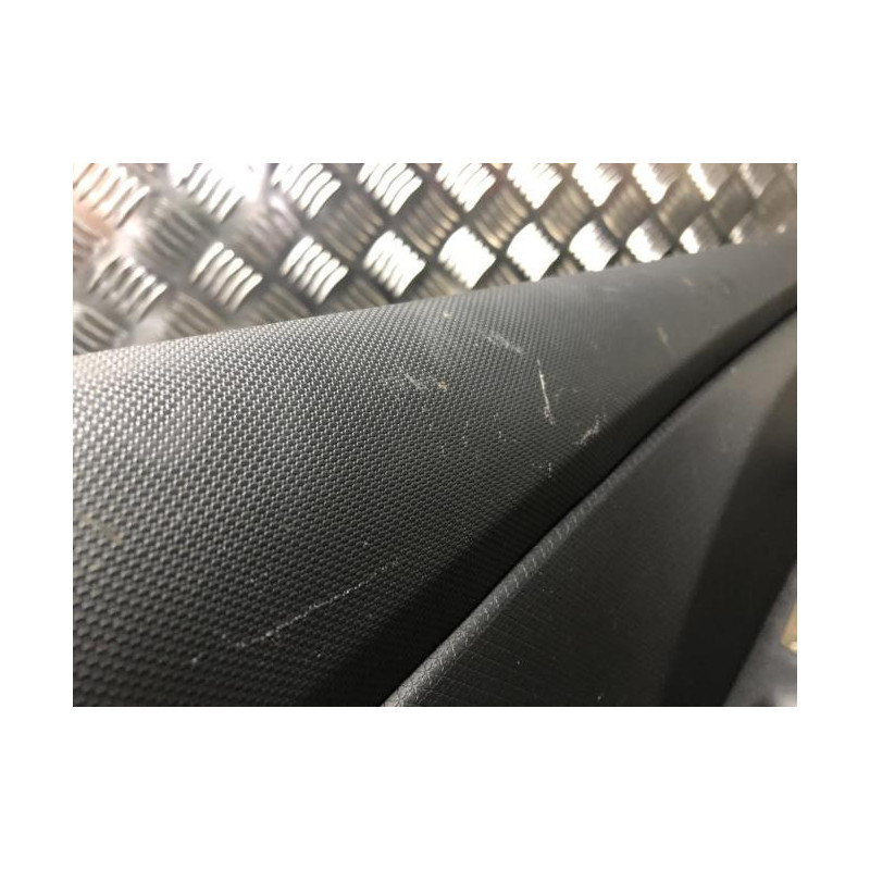 Panneau de porte avant gauche RENAULT CLIO 4 PHASE 1 d’occasion