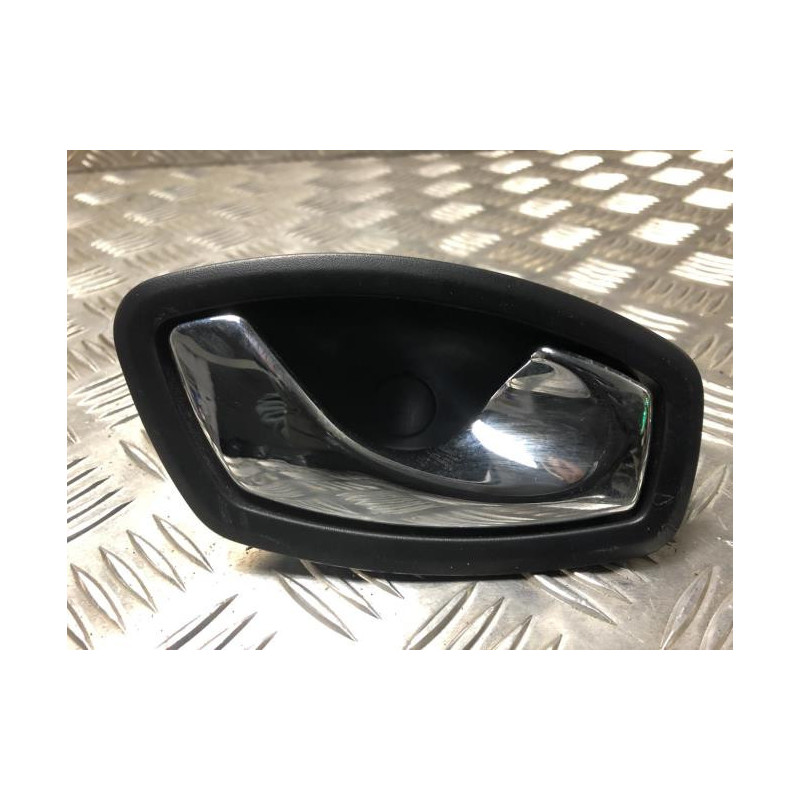 Poignee interieur arriere droit RENAULT CLIO 4 PHASE 1 d’occasion