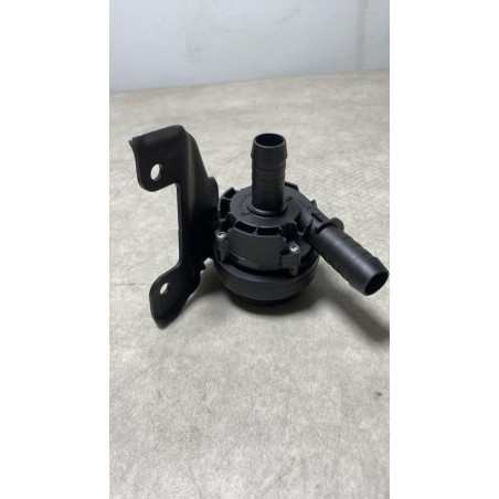 Pompe à eau FORD MONDEO 3 PHASE 2 d’occasion