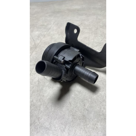 Pompe à eau FORD MONDEO 3 PHASE 2 d’occasion