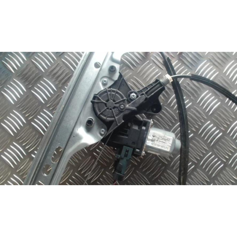 Leve vitre electrique avant gauche RENAULT MEGANE 4 PHASE 2 d’occasion