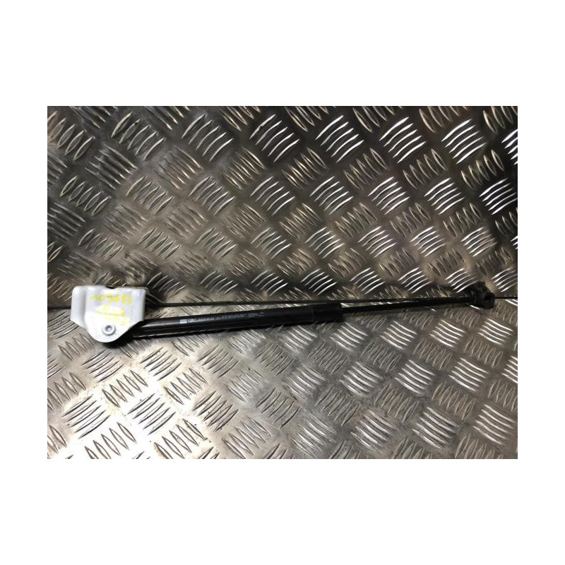 Verin de coffre gauche RENAULT CLIO 4 PHASE 1 d’occasion