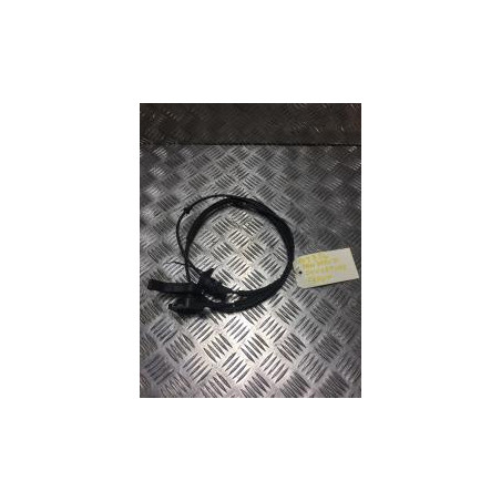 Cable ouverture capot DACIA SANDERO 2 PHASE 2 d’occasion