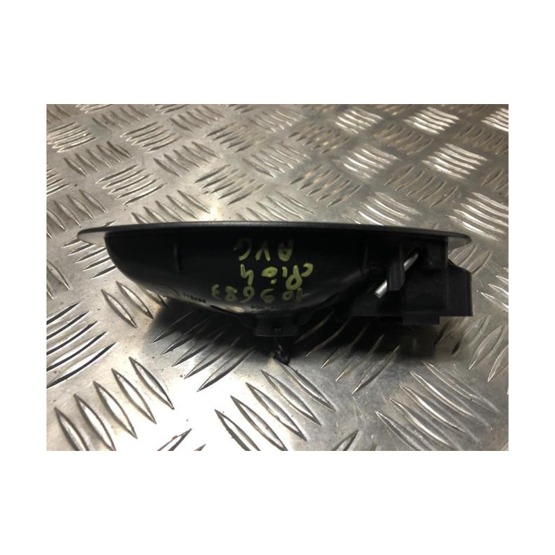 Poignee interieur avant gauche RENAULT CLIO 4 PHASE 1 d’occasion