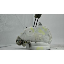 Serrure avant gauche HONDA CIVIC 8 PHASE 2 d’occasion