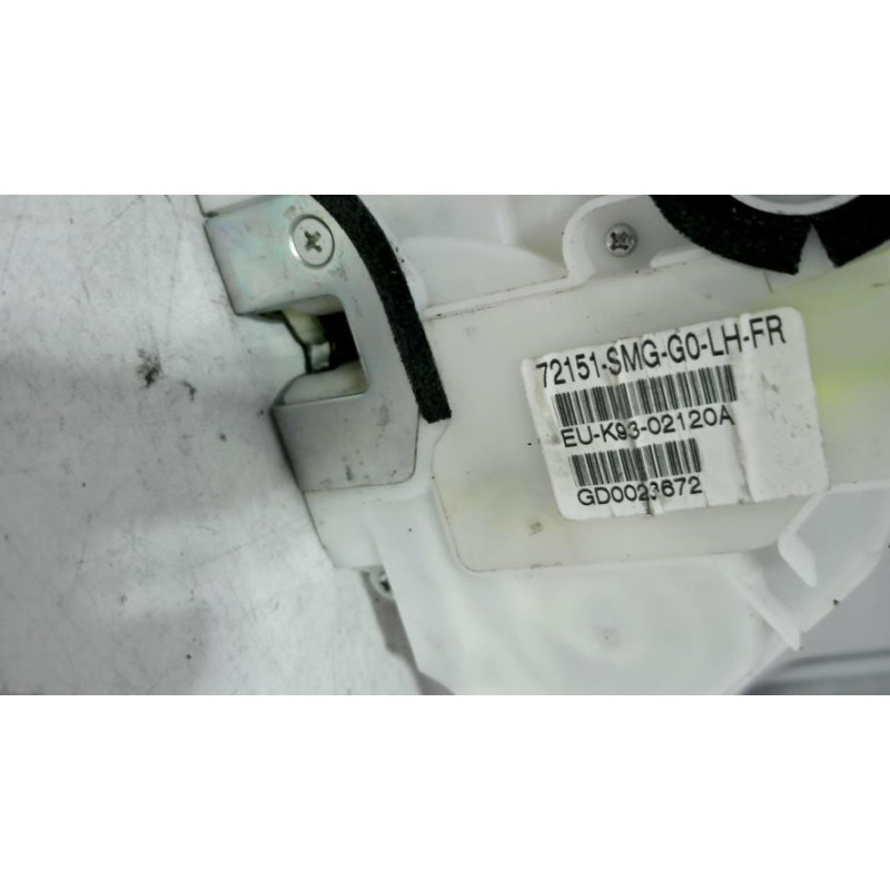 Serrure avant gauche HONDA CIVIC 8 PHASE 2 d’occasion