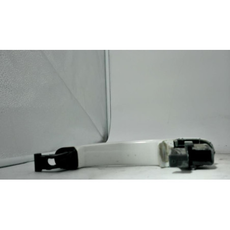 Poignee porte avant gauche VOLKSWAGEN POLO 5 PHASE 1 d’occasion
