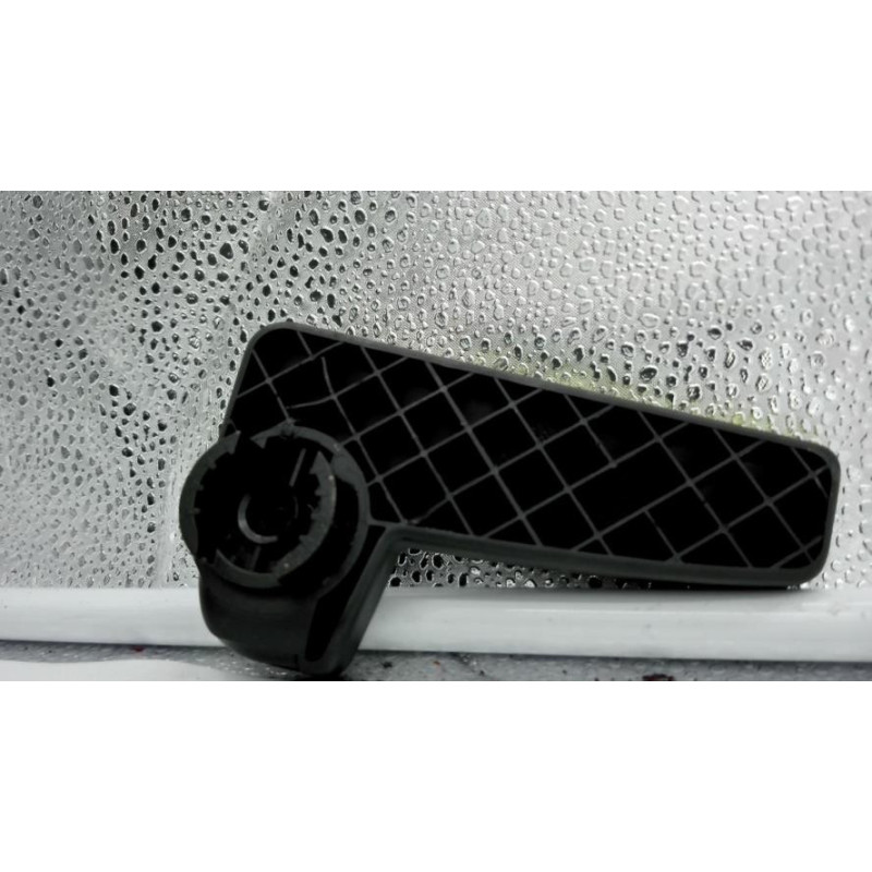 Poignee d'ouverture de capot VOLKSWAGEN POLO 5 PHASE 1 d’occasion