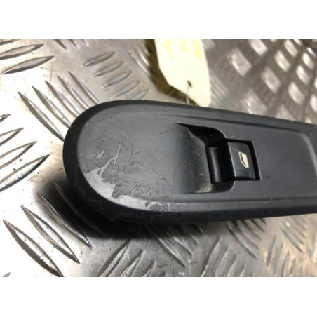 Interrupteur de leve vitre avant droit PEUGEOT 308 1 PHASE 2 d’occasion