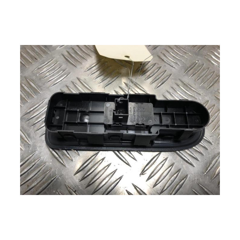 Interrupteur de leve vitre avant droit PEUGEOT 308 1 PHASE 2 d’occasion