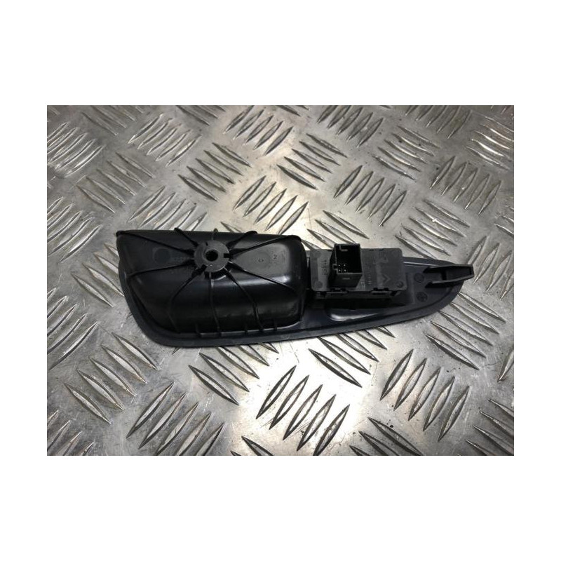 Interrupteur de leve vitre arriere droit PEUGEOT 308 1 PHASE 2 d’occasion