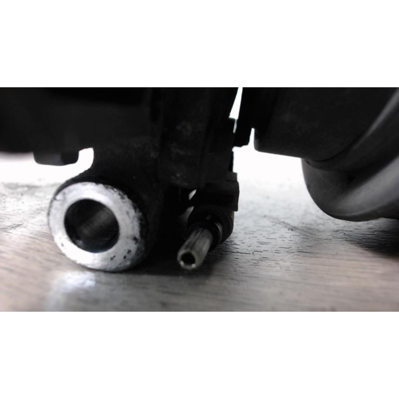 Compresseur clim RENAULT CLIO 2 PHASE 2 d’occasion