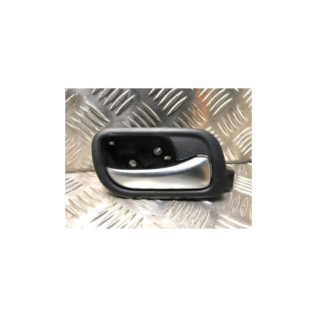 Poignee interieur avant droit HONDA ACCORD 7 PHASE 2 BREAK d’occasion