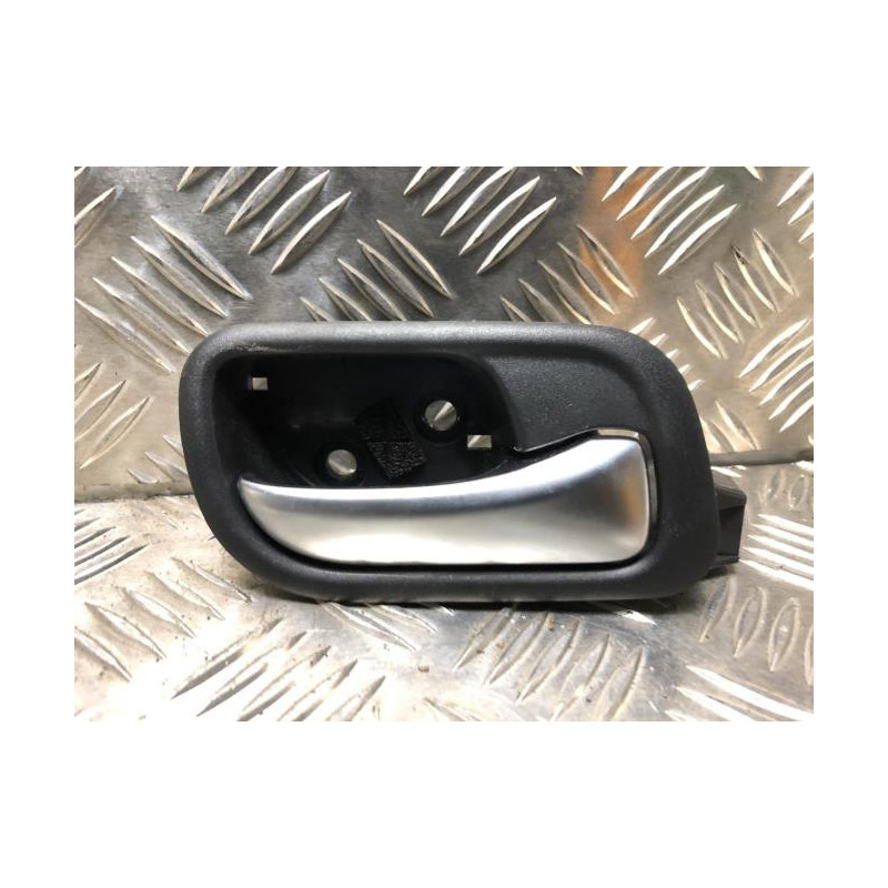 Poignee interieur avant droit HONDA ACCORD 7 PHASE 2 BREAK d’occasion
