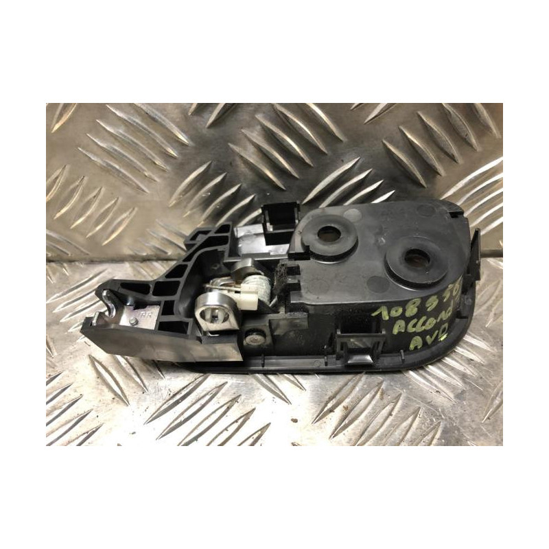 Poignee interieur avant droit HONDA ACCORD 7 PHASE 2 BREAK d’occasion