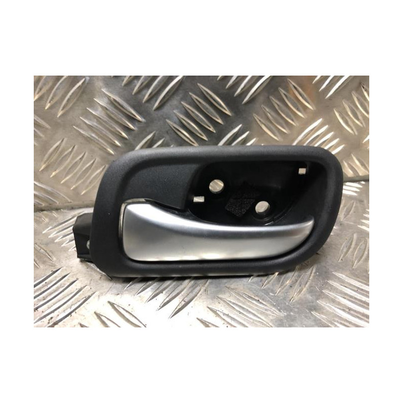 Poignee interieur avant gauche HONDA ACCORD 7 PHASE 2 BREAK d’occasion