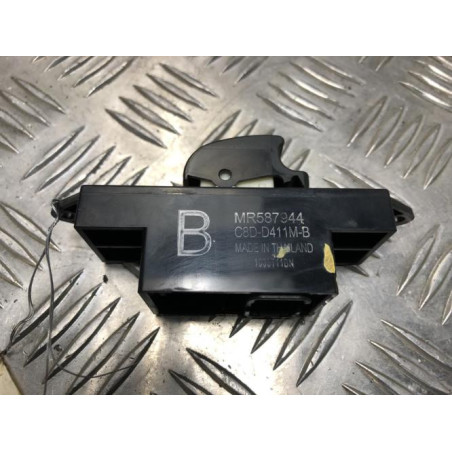 Interrupteur de leve vitre avant droit MITSUBISHI ASX PHASE 3 d’occasion