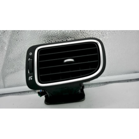 Aerateur tableau de bord avant gauche VOLKSWAGEN POLO 5 PHASE 1 d’occasion