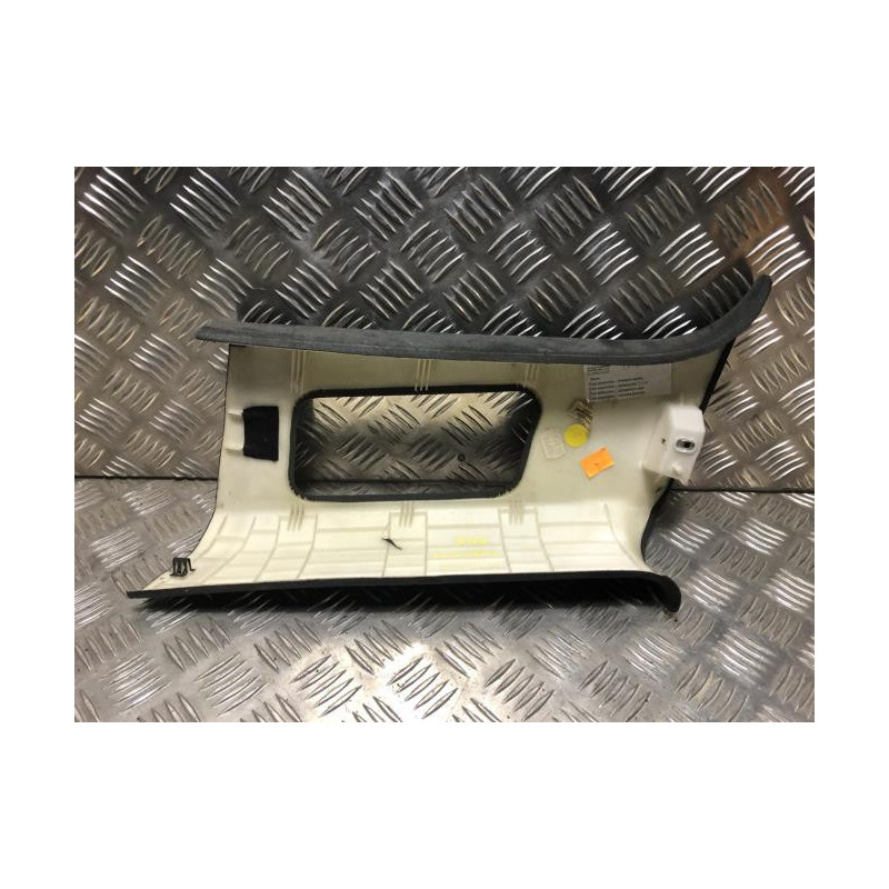 Garniture laterale arriere gauche PORSCHE CAYENNE 1 PHASE 1 d’occasion