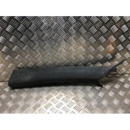 Garniture laterale arriere gauche PORSCHE CAYENNE 1 PHASE 1 d’occasion