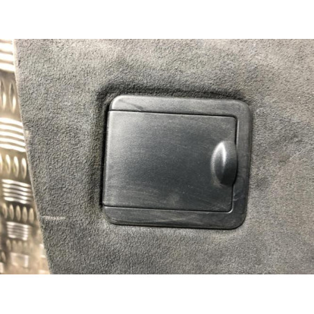 Garniture laterale arriere gauche PORSCHE CAYENNE 1 PHASE 1 d’occasion