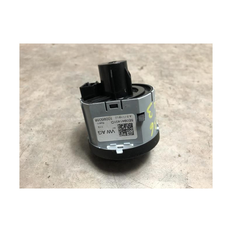 Commande de phare SKODA FABIA 3 PHASE 2 d’occasion