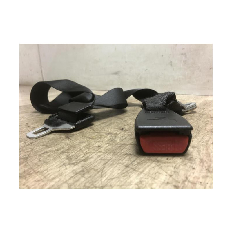 Attache ceinture arriere gauche BMW SERIE 3 E46 COUPE PHASE 1 d’occasion