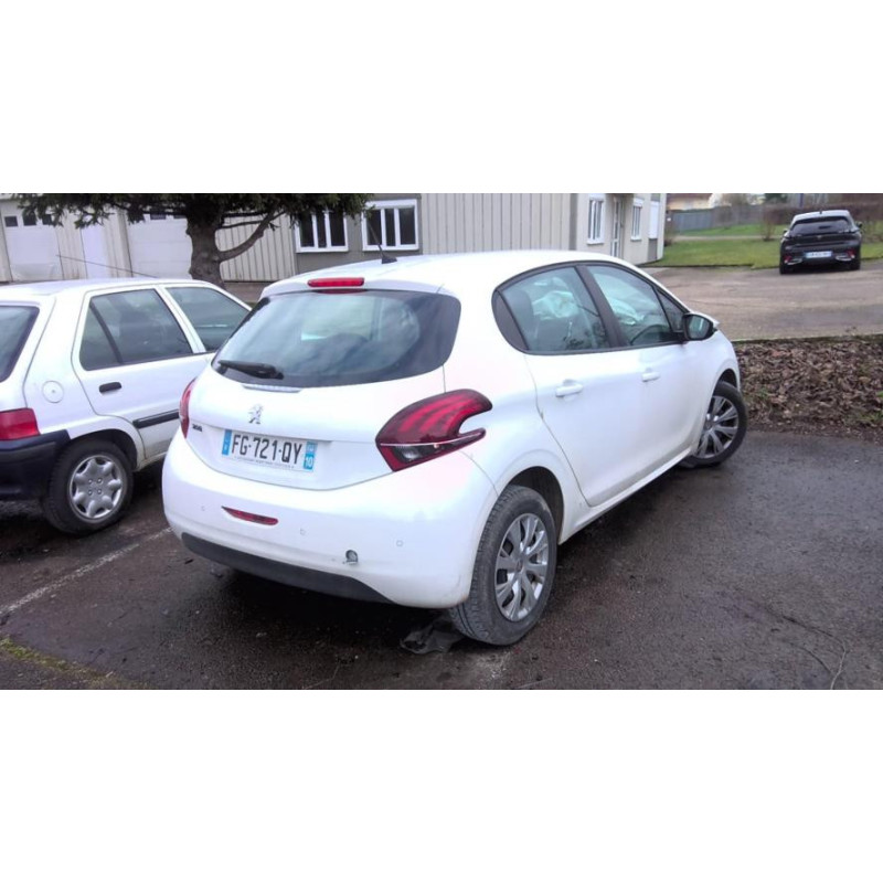 Platine feu arriere gauche PEUGEOT 208 1 PHASE 2 d’occasion