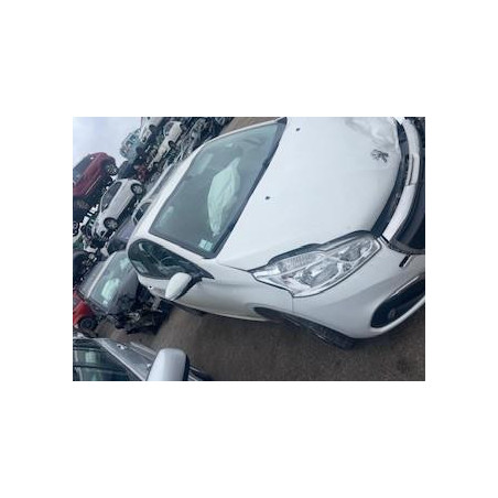 Platine feu arriere gauche PEUGEOT 208 1 PHASE 2 d’occasion