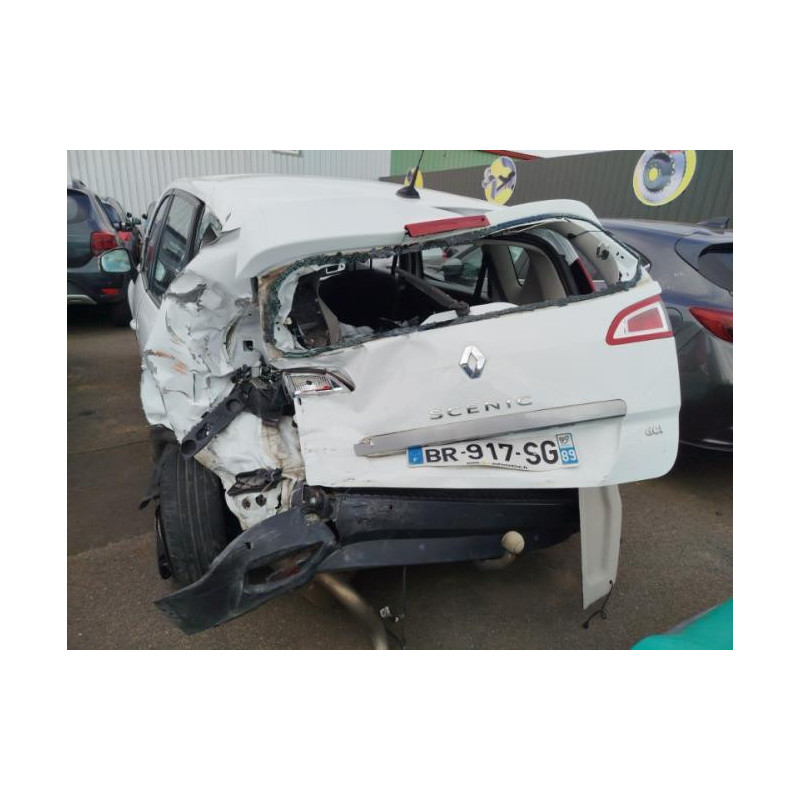Serrure avant droit RENAULT SCENIC 3 PHASE 1 d’occasion