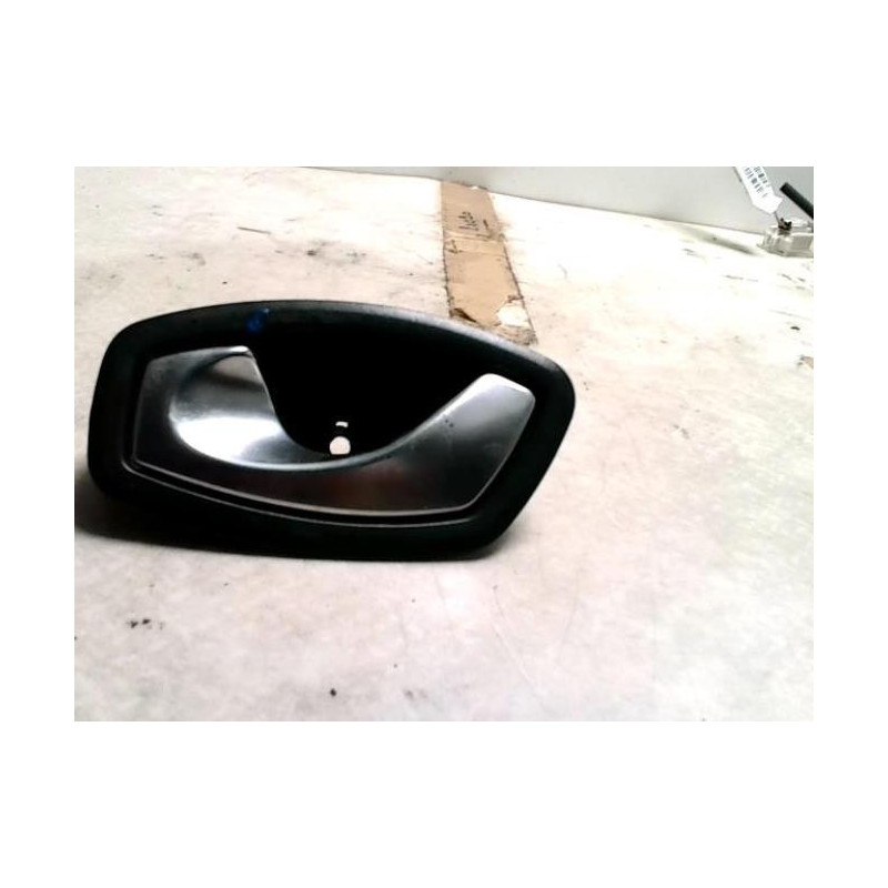Poignee interieur avant gauche RENAULT SCENIC 3 PHASE 1 d’occasion
