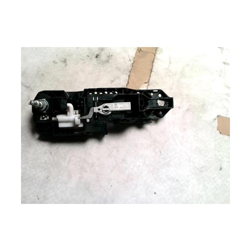 Poignee porte avant gauche RENAULT SCENIC 3 PHASE 1 d’occasion
