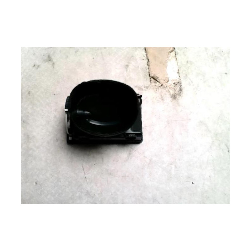 Aerateur tableau de bord avant droit SKODA OCTAVIA 1 PHASE 2 BREAK d’occasion