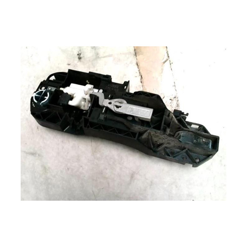 Poignee porte avant droit RENAULT SCENIC 3 PHASE 1 d’occasion