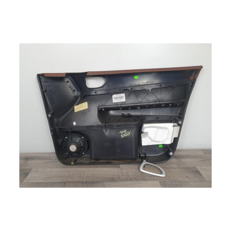 Panneau de porte avant gauche PEUGEOT 307 PHASE 1 BREAK d’occasion
