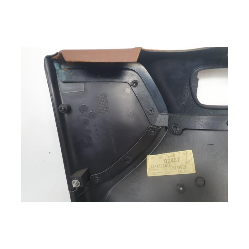Panneau de porte avant gauche PEUGEOT 307 PHASE 1 BREAK d’occasion