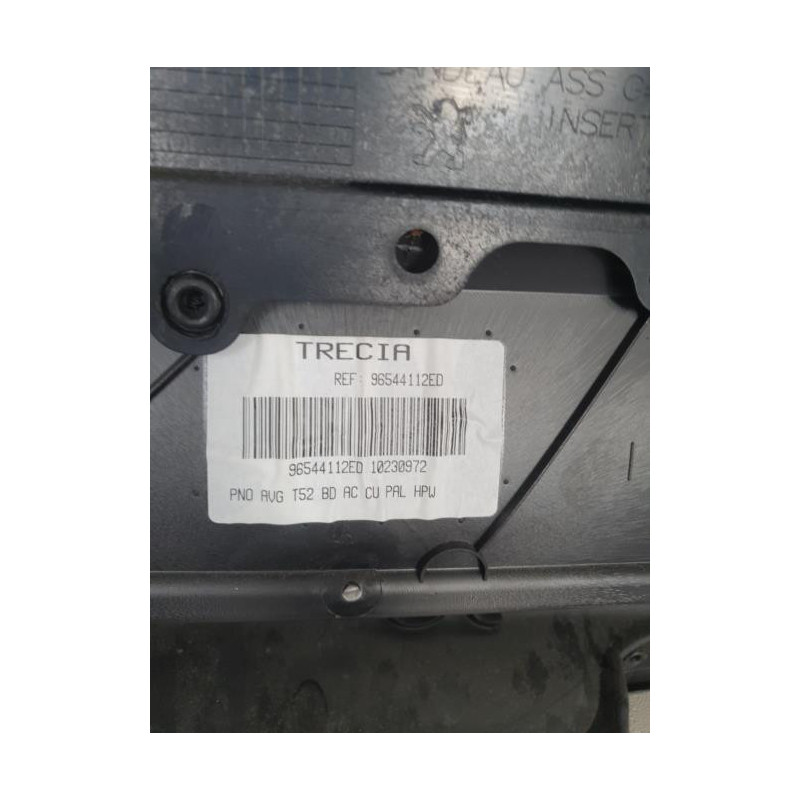 Panneau de porte avant gauche PEUGEOT 307 PHASE 1 BREAK d’occasion