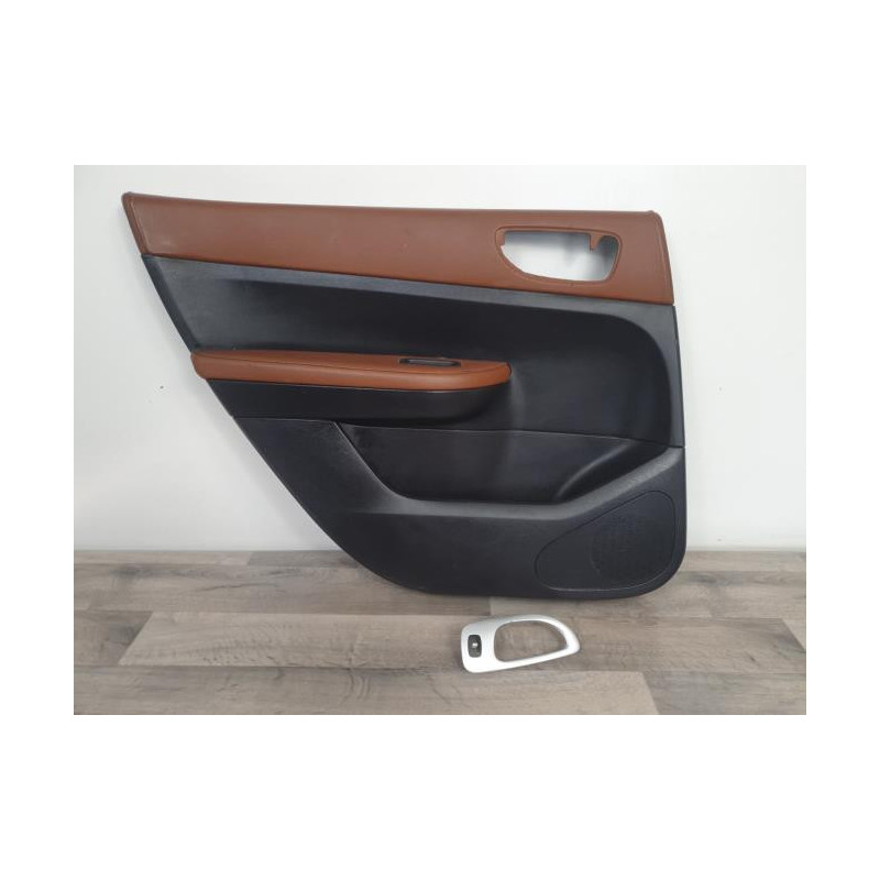 Panneau de porte arriere gauche PEUGEOT 307 PHASE 1 BREAK d’occasion