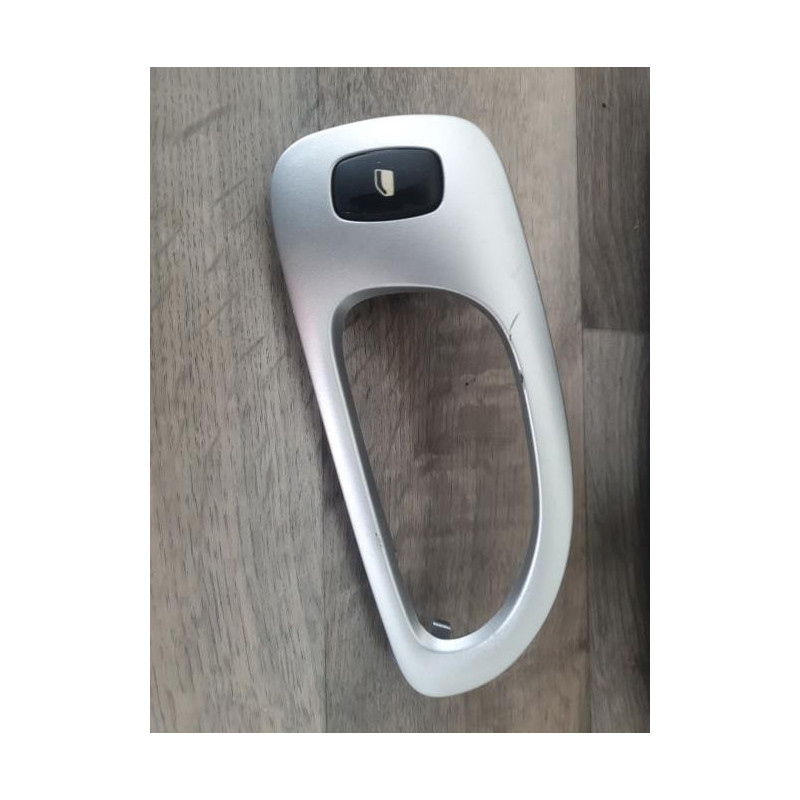 Panneau de porte arriere gauche PEUGEOT 307 PHASE 1 BREAK d’occasion