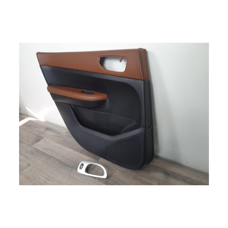 Panneau de porte arriere gauche PEUGEOT 307 PHASE 1 BREAK d’occasion