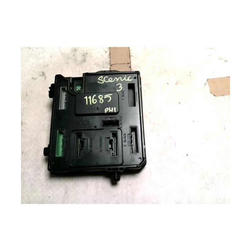 Boitier servitude moteur (BSM) RENAULT SCENIC 3 PHASE 1 d’occasion