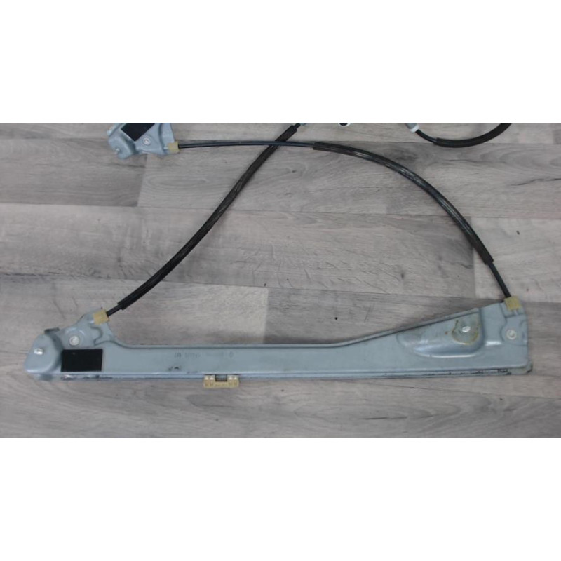 Leve vitre electrique avant gauche RENAULT LAGUNA 3 PHASE 1 BREAK d’occasion