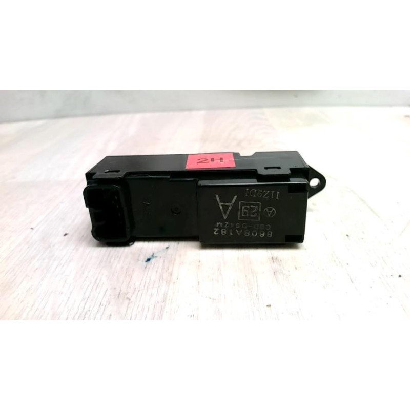 Interrupteur de leve vitre avant droit MITSUBISHI OUTLANDER 2 PHASE 2 d’occasion