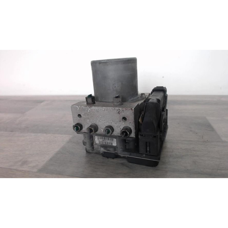 Bloc ABS (freins anti-blocage) RENAULT MEGANE 2 PHASE 2 d’occasion