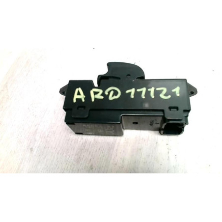 Interrupteur de leve vitre arriere droit MITSUBISHI OUTLANDER 2 PHASE 2 d’occasion