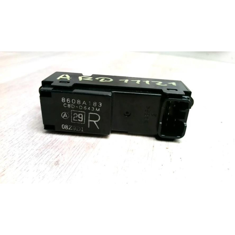 Interrupteur de leve vitre arriere droit MITSUBISHI OUTLANDER 2 PHASE 2 d’occasion