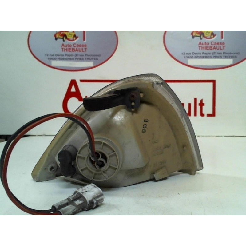 Optique avant secondaire gauche (feux)(clignotant) SUZUKI SWIFT II PHASE 1 d’occasion