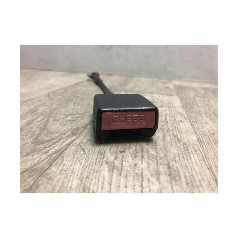 Attache ceinture avant droit AIXAM  d’occasion